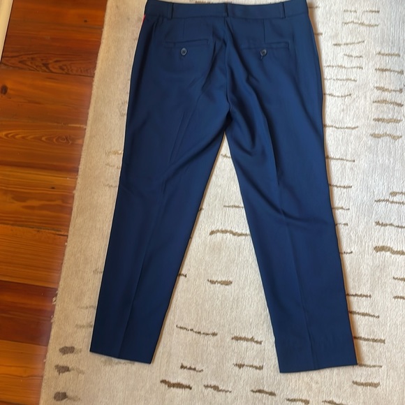 Banana Republic Avery Petite 2 Navy pants - Picture 3 of 4